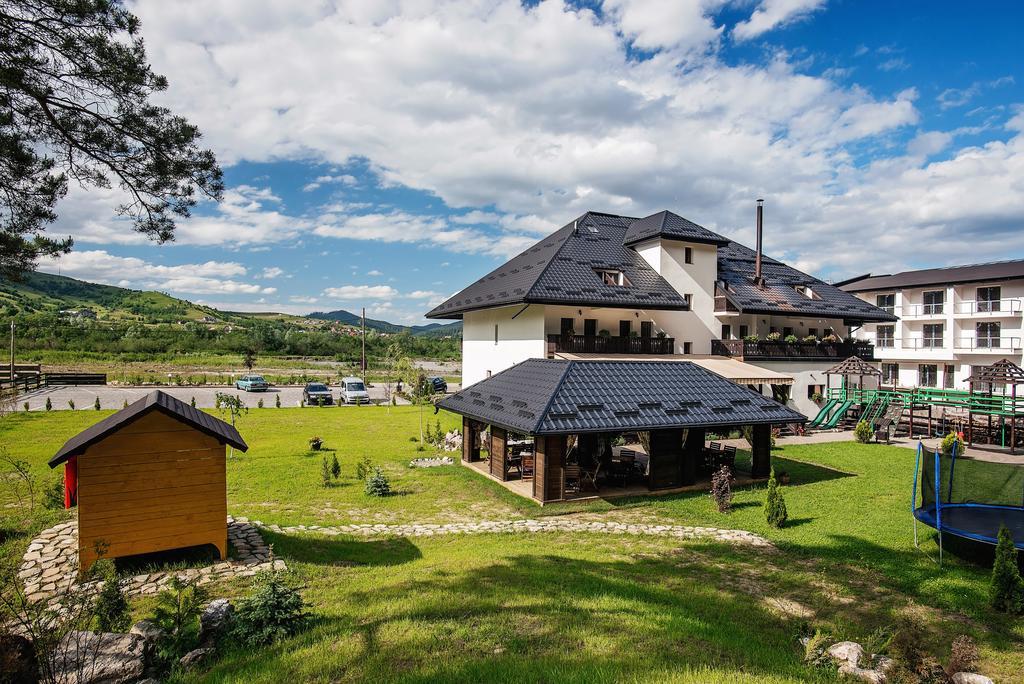 La Conac In Bucovina Hotel Gura Humorului Zewnętrze zdjęcie