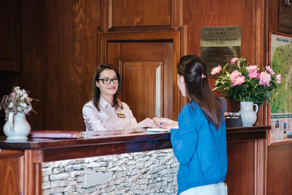 La Conac In Bucovina Hotel Gura Humorului Zewnętrze zdjęcie