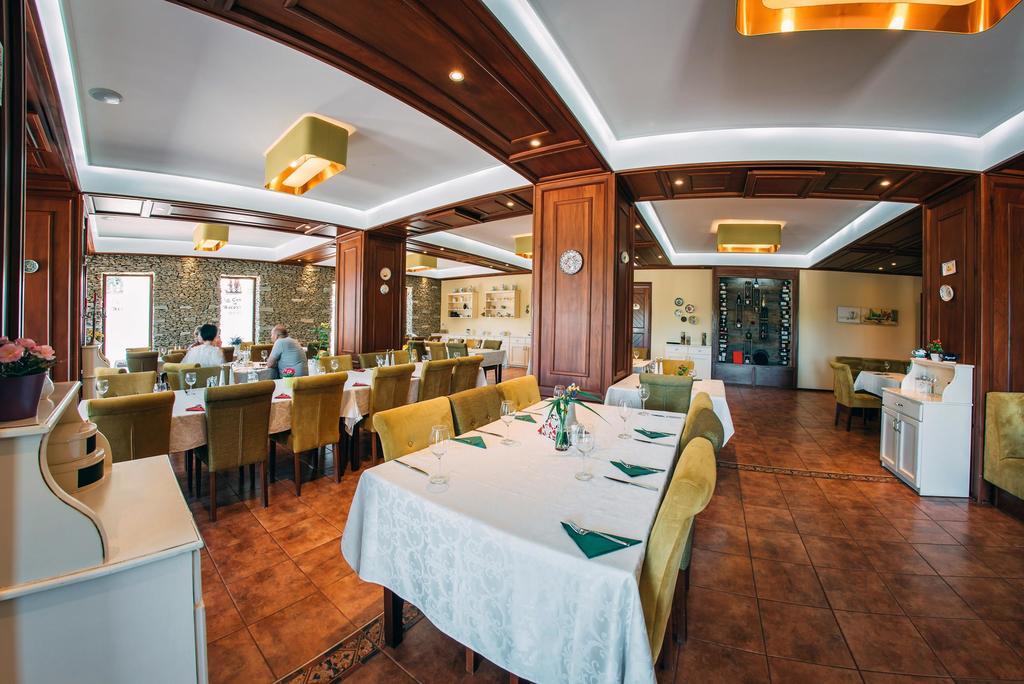 La Conac In Bucovina Hotel Gura Humorului Zewnętrze zdjęcie